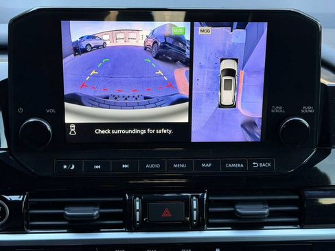 Used 2022 Nissan Pathfinder Platinum w/ Cargo Package AWD/4WD image 31