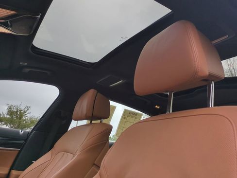 Used 2021 BMW 740i xDrive w/ M Sport Package image 21