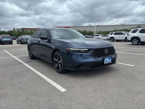 Used 2026 Honda Accord SE image 7