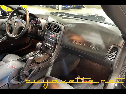 Used 2006 Chevrolet Corvette Coupe w/ Preferred Equipment Group image 16