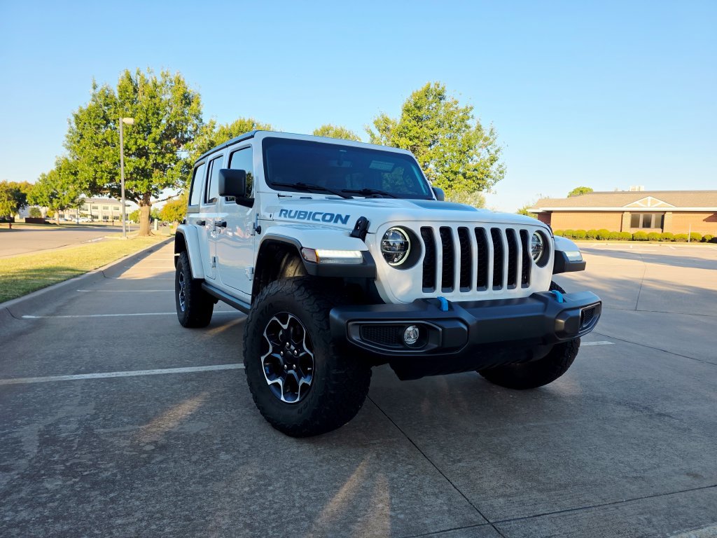 Used 2022 Jeep Wrangler Unlimited Rubicon 4xe w/ Cold Weather Group AWD/4WD image 8
