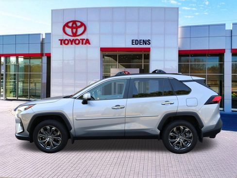 Used 2023 Toyota RAV4 Limited AWD/4WD image 9