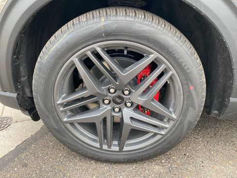 New 2026 Ford Explorer ST w/ Sun And Sound Package image 2