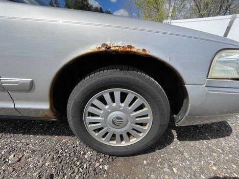 Used 2007 Mercury Grand Marquis LS RWD image 18