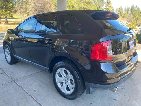 Used 2013 Ford Edge SEL FWD image 3