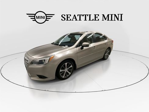 Used 2016 Subaru Legacy 2.5i Limited AWD/4WD image 5