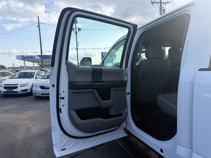 Used 2017 Ford F250 XL w/ Power Equipment Group AWD/4WD image 10