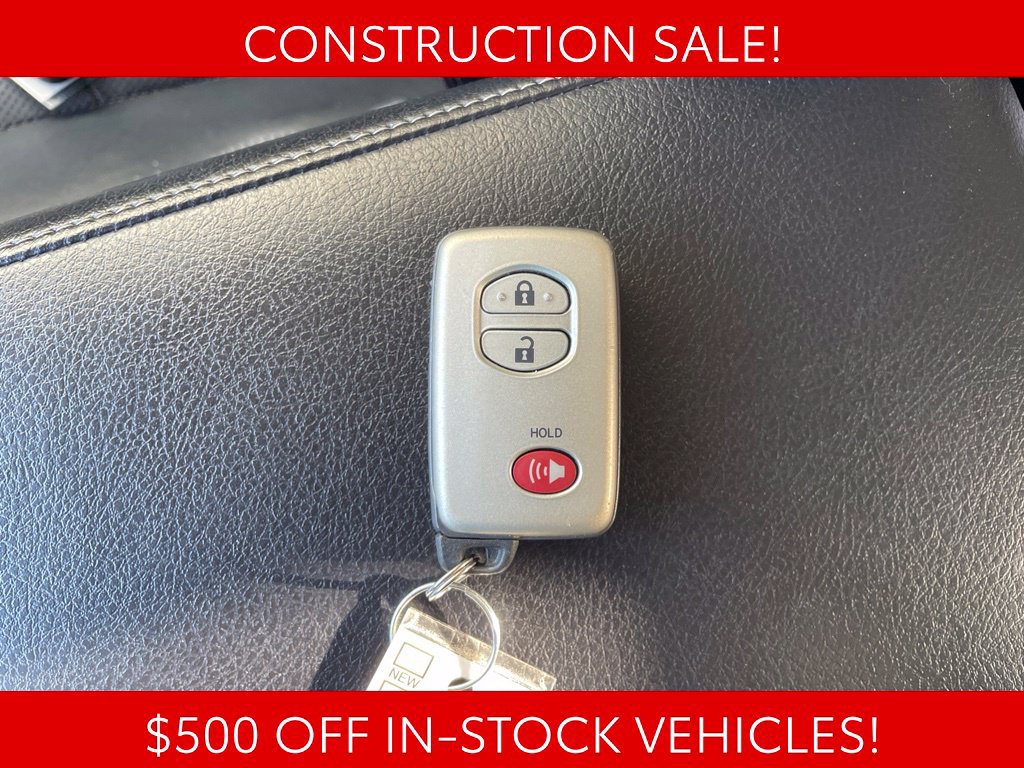 Used 2017 Toyota 4Runner Limited AWD/4WD image 26
