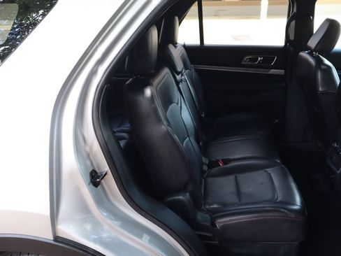 Used 2019 Ford Explorer Sport AWD/4WD image 23