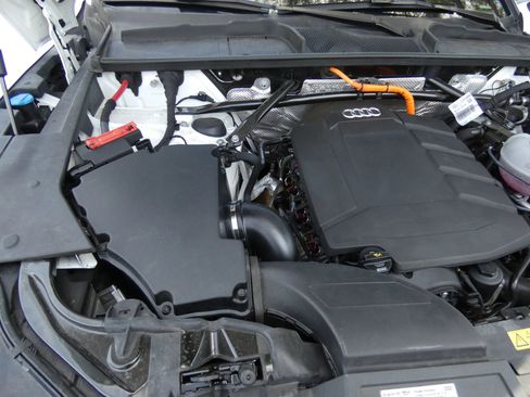 Used 2020 Audi Q5 e Premium Plus image 78