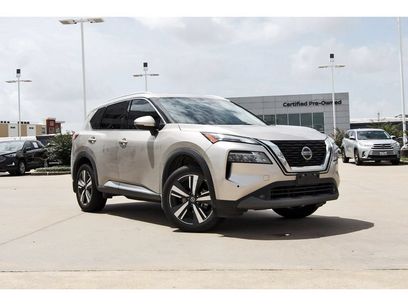 Used 2021 Nissan Rogue SL w/ Premium Package