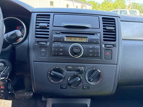 Used 2009 Nissan Versa 1.8 S w/ PWR Pkg FWD image 12