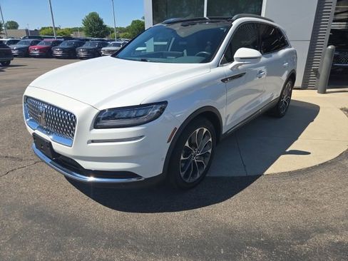 Used 2021 Lincoln Nautilus Reserve FWD image 8
