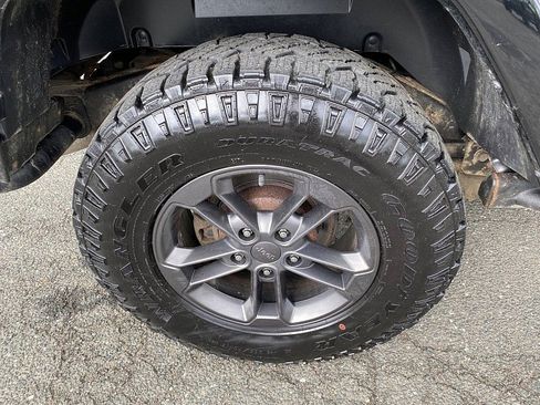 Used 2018 Jeep Wrangler Unlimited Sport AWD/4WD image 15
