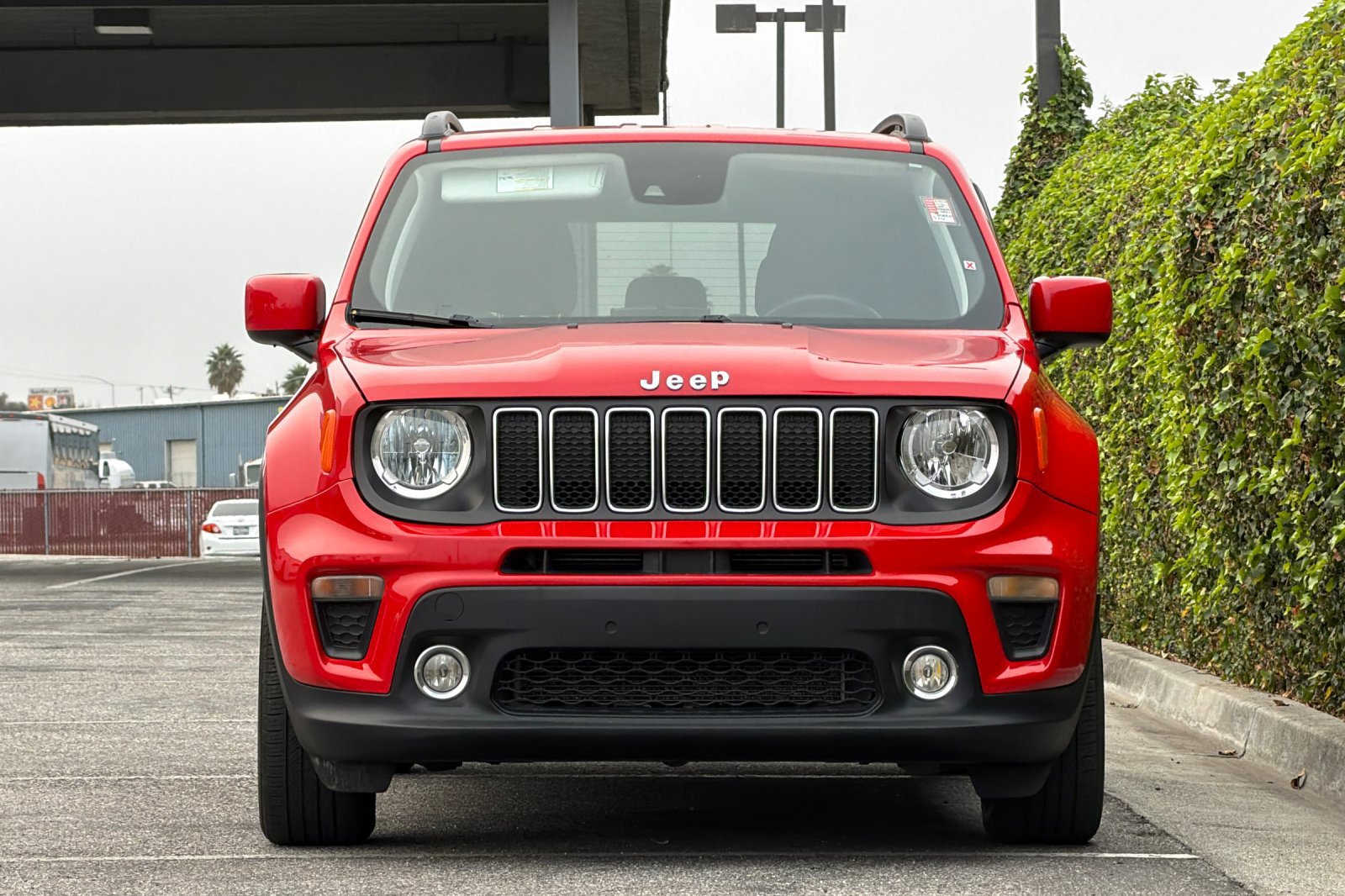 Used 2021 Jeep Renegade Latitude FWD image 10