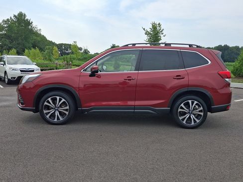 Certified 2022 Subaru Forester Limited AWD/4WD image 4