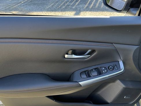 New 2025 Nissan Sentra SR w/ SR Premium Package image 21