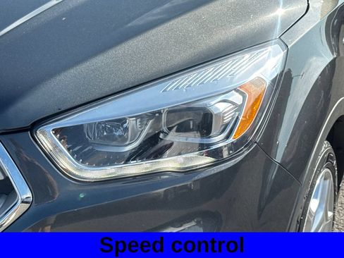 Used 2019 Ford Escape Titanium AWD/4WD image 17