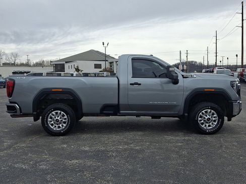Used 2024 GMC Sierra 2500 Pro w/ Convenience Package image 8