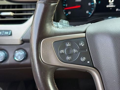 Used 2019 GMC Yukon XL Denali AWD/4WD image 17