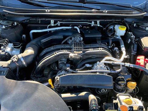 Used 2022 Subaru Legacy Limited w/ Popular Package #3 image 9