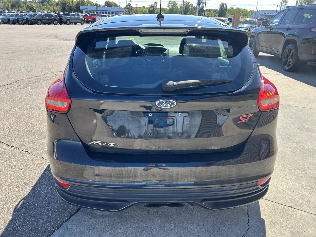 Used 2017 Ford Focus ST FWD image 6