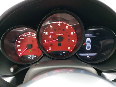 Certified 2025 Porsche 718 Cayman S image 17