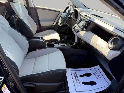 Used 2017 Toyota RAV4 XLE w/ Plus Extra Value Package image 27