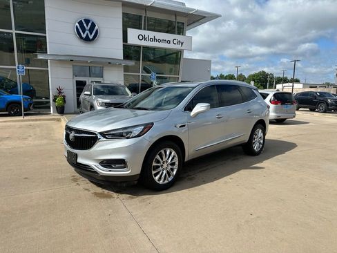 Used 2020 Buick Enclave Premium w/ Sun and Sites Package FWD image 1