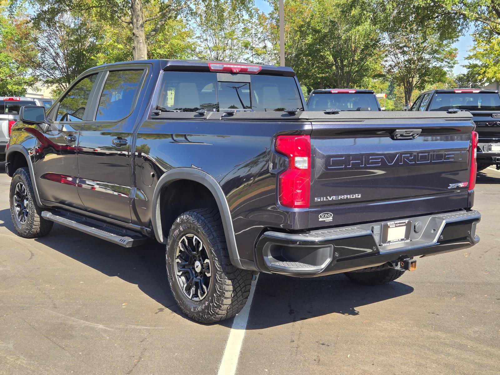 Used 2023 Chevrolet Silverado 1500 ZR2 w/ Technology Package AWD/4WD image 11