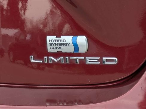 Used 2013 Toyota Avalon XLE Premium image 12