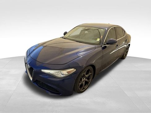 Used 2017 Alfa Romeo Giulia Ti w/ TI Lusso Light Wood Package RWD image 10