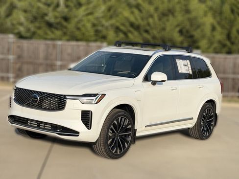 New 2026 Volvo XC90 T8 Plus w/ Protection Package Premier AWD/4WD image 3