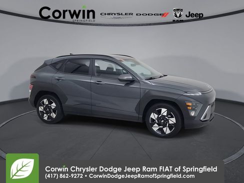 Used 2025 Hyundai Kona SEL FWD image 1
