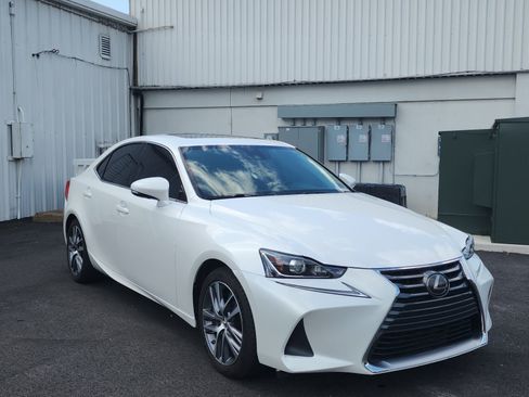 Used 2020 Lexus IS 300 w/ Accessory Package RWD image 7