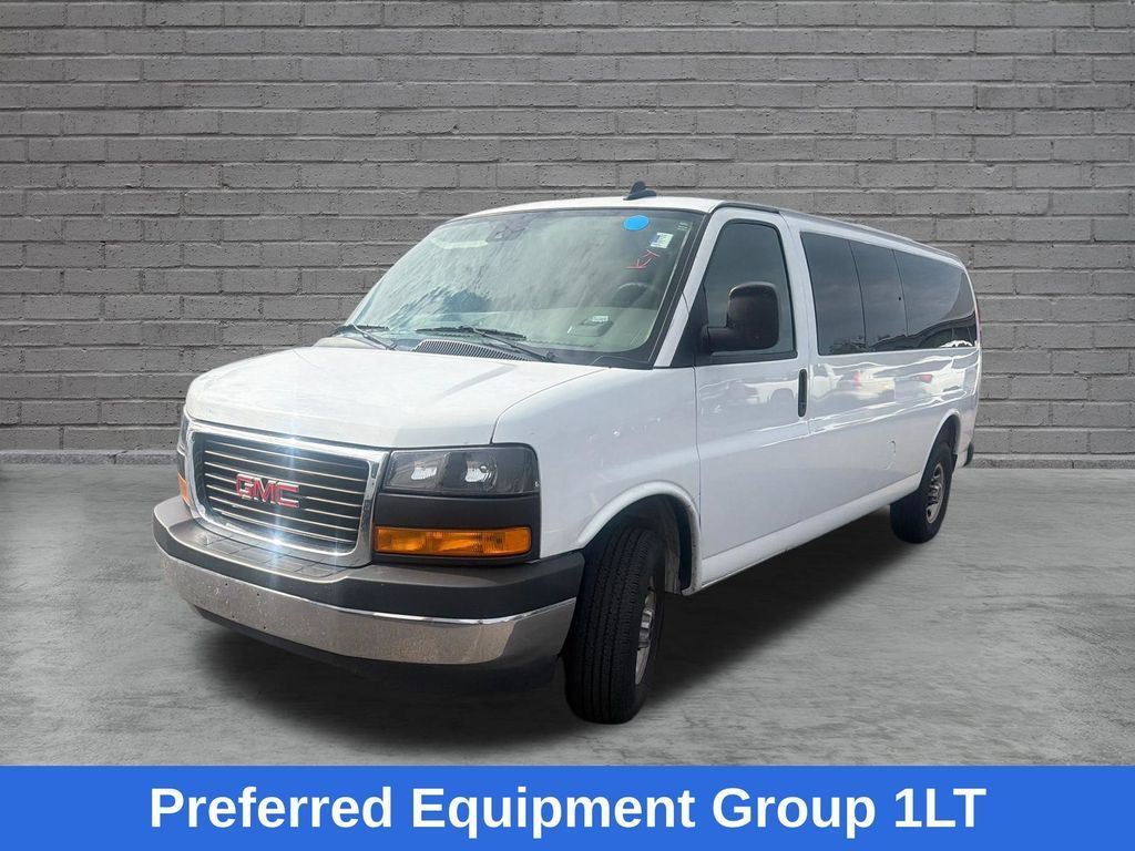 Used 2025 GMC Savana 3500 LT w/ LT Preferred Equipment Group RWD image 4