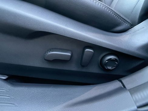 Used 2025 Subaru Outback Limited image 13