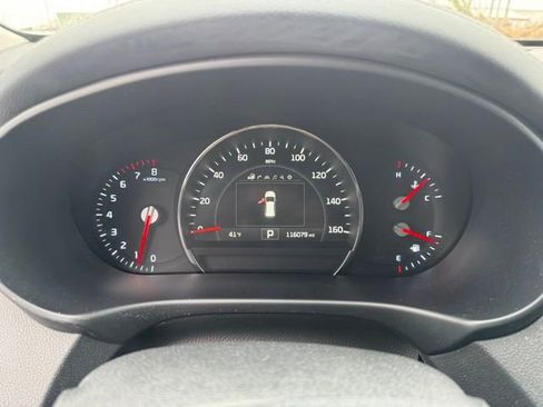 Used 2017 Kia Sorento SX image 12