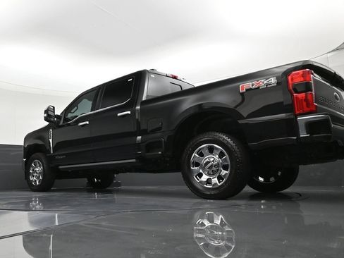 Used 2025 Ford F250 Lariat w/ Chrome Package AWD/4WD image 22