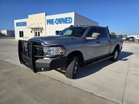 Used 2024 RAM 2500 Big Horn w/ Safety Group image 7