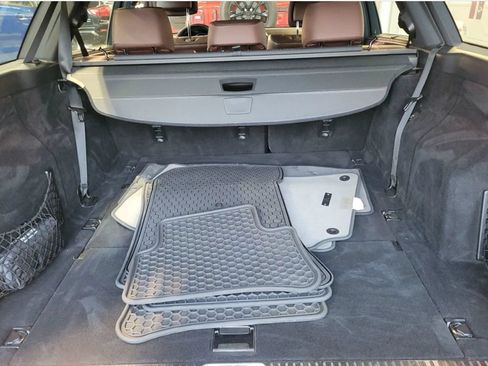 Used 2014 Mercedes-Benz E 350 4MATIC Wagon image 9