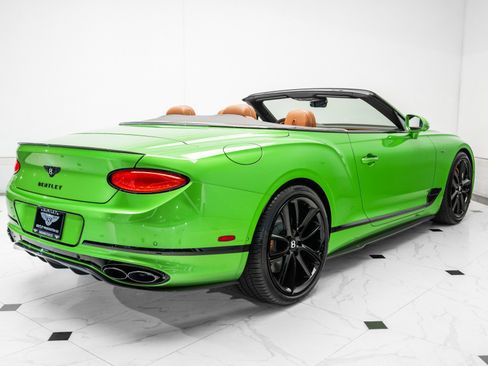 Certified 2024 Bentley Continental GT V8 AWD/4WD image 11