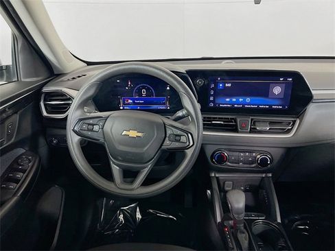 Used 2024 Chevrolet TrailBlazer LS image 20