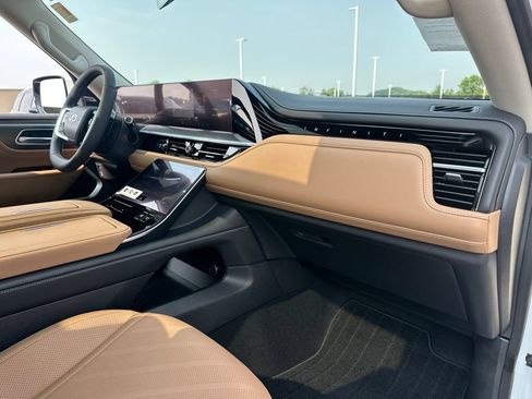 New 2027 INFINITI QX80 Luxe AWD/4WD image 14