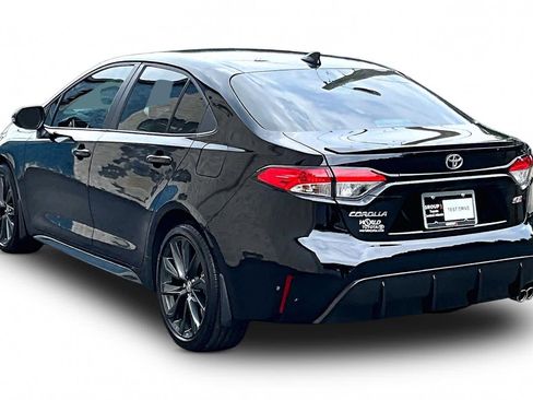 Used 2026 Toyota Corolla SE FWD image 12