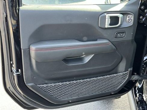 New 2026 Jeep Wrangler Unlimited Rubicon AWD/4WD image 18