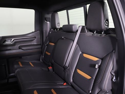 Used 2023 GMC Sierra 1500 AT4 w/ Technology Package image 34