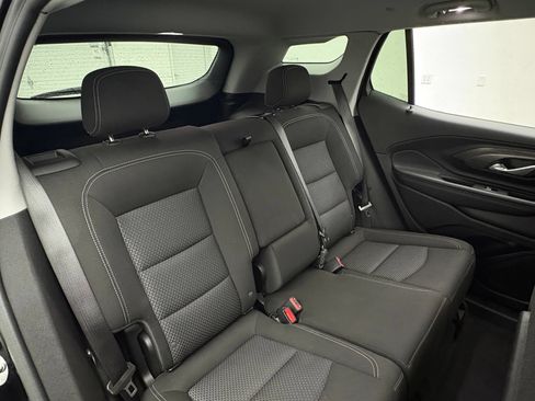 Used 2024 GMC Terrain SLE AWD/4WD image 34