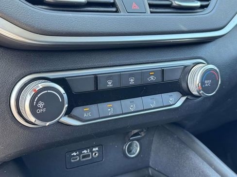 Used 2019 Nissan Altima 2.5 SR FWD image 5