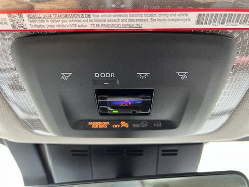 New 2026 Toyota Prius Plug-In Hybrid FWD image 27